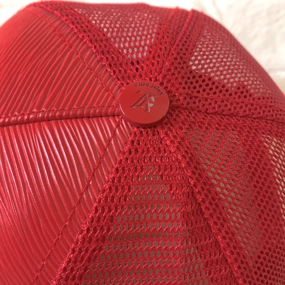 Supreme Red Baseball Cap Hat with adjustable back strap - Picture 6 of 6